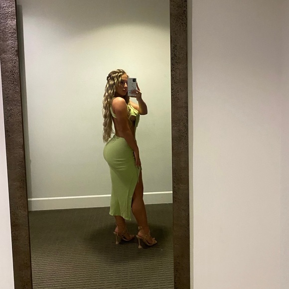 Green skirt set - Picture 3 of 4